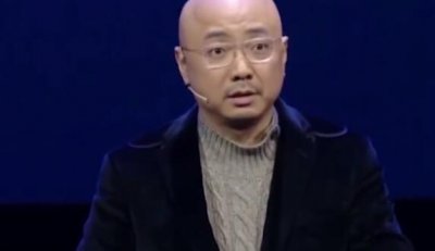 ​徐峥为什么不留头发