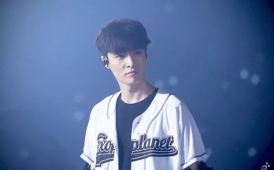 ​张艺兴离开exo了吗