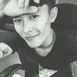 ​半阳为什么告阿悠悠