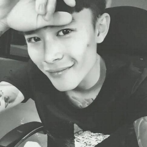 半阳为什么告阿悠悠