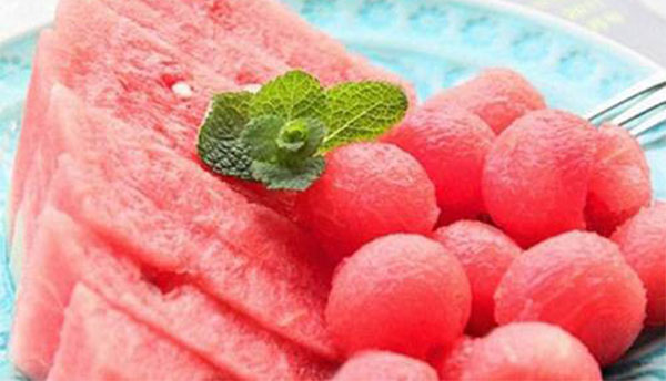 月经推迟几天算正常 经期护理注意事项