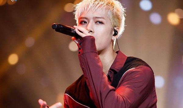 王嘉尔个人资料身高黑历史真相扒皮，jyp为什么禁止王嘉尔去日本