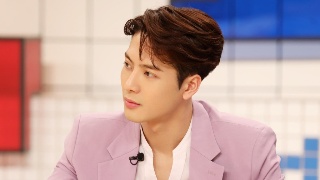 王嘉尔个人资料身高黑历史真相扒皮，jyp为什么禁止王嘉尔去日本