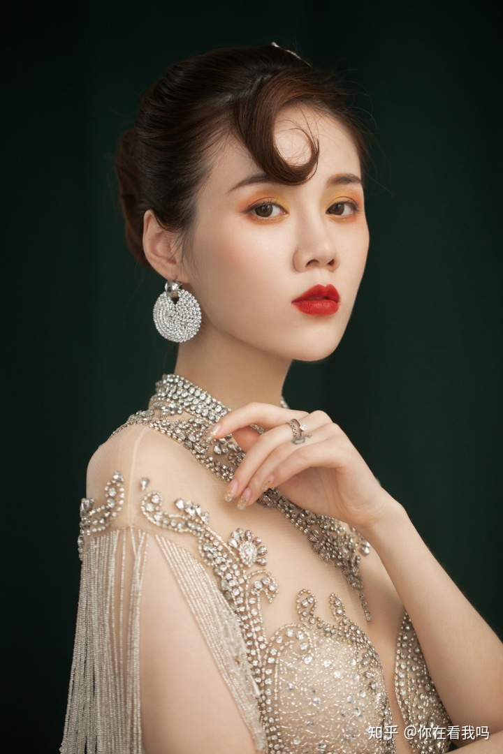 年轻小伙学什么前景比较好：年轻小伙子做什么生意好