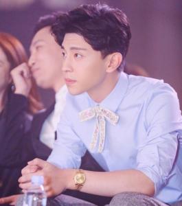 邓伦怎么突然火了资源为什么这么好？邓伦是哪个经纪公司艺人