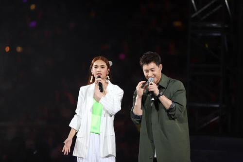 潘玮柏结婚杨丞琳哭了是咋回事真实关系？潘玮柏一直喜欢杨丞琳？