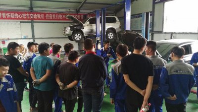 ​学汽修是当学徒好还是去学校好，如果是无基础的，学汽修是当学徒好还是去学