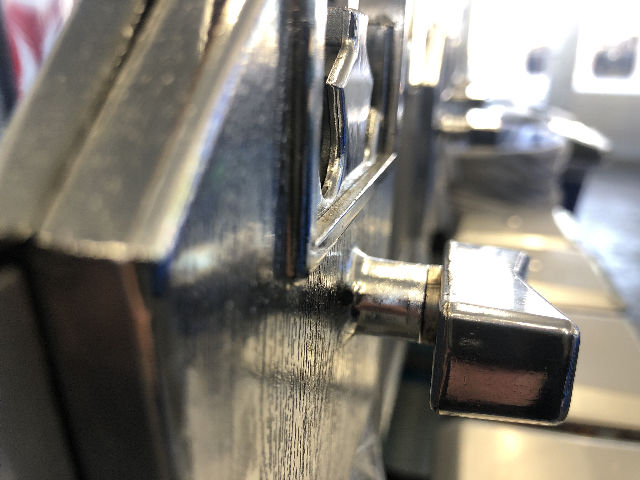 开一个无人售货店需要多少钱 无人售货机免费投放合作