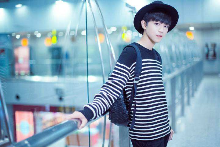 王俊凯的真实女朋友是谁？曝王俊凯女朋友真面目不是李佳宁而是她