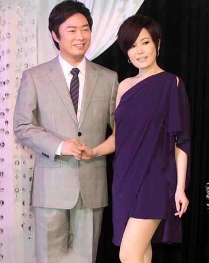 费玉清结婚了吗为什么不结婚,费玉清为了谁不结婚真的是同性恋吗