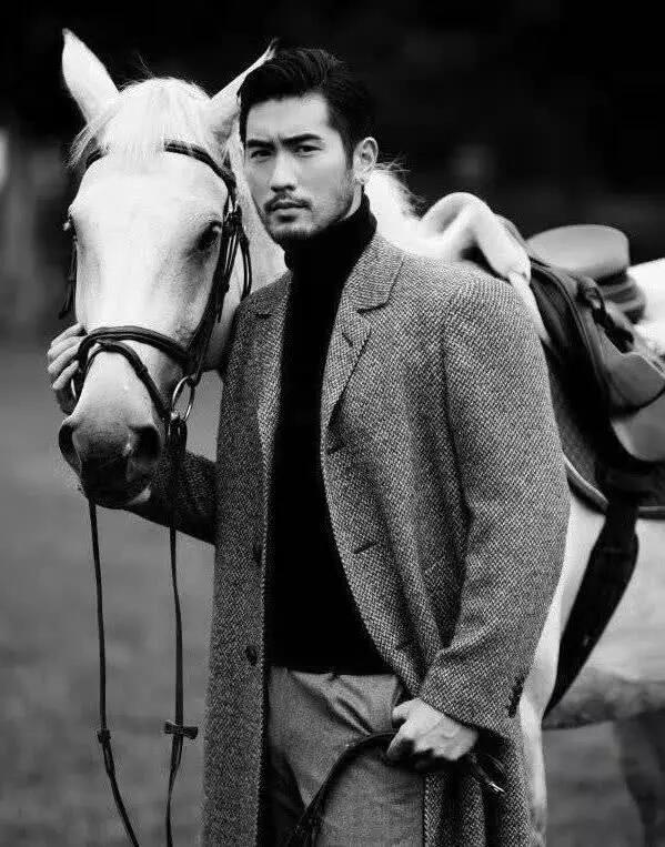 高以翔今天的消息遗体飞机起飞,高以翔去世水晶棺材运回台北!