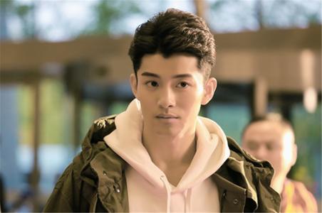 陈奕龙演过什么电视剧微博个人资料生活照,女朋友李纯是谁资料图