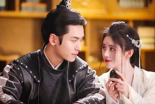 鞠婧祎圈内有人追吗？张哲瀚鞠婧祎圈内小料真实恋情在一起了吗？