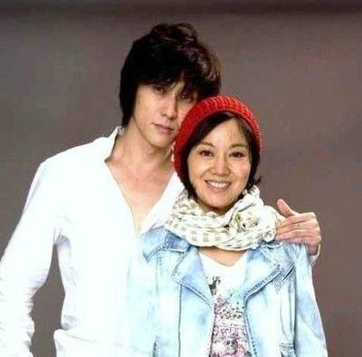 闫妮有几任丈夫现任丈夫是谁？闫妮情史扑朔迷离