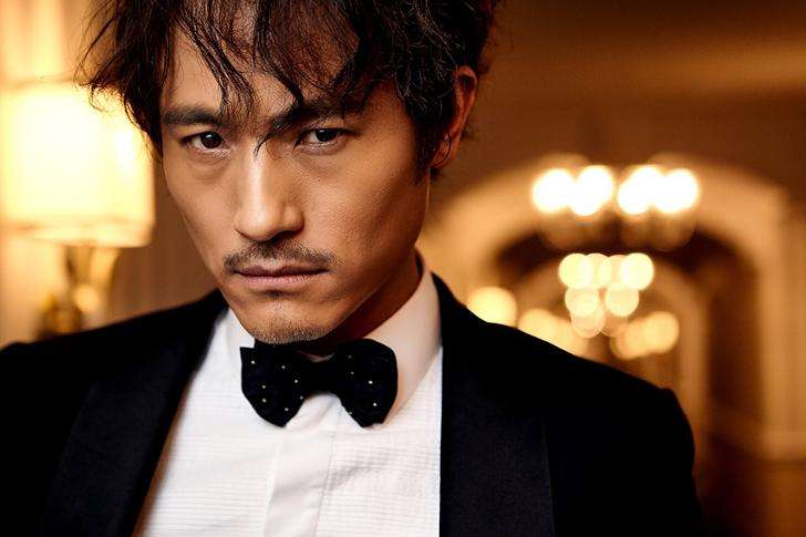 演员柯蓝的爷爷是谁家世背景显赫 黄志忠柯蓝结婚了没现状如何