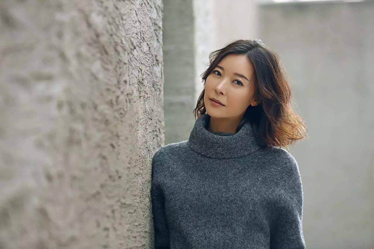 演员柯蓝的爷爷是谁家世背景显赫 黄志忠柯蓝结婚了没现状如何