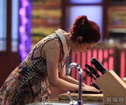 selina任家萱烧伤图片现场曝光任家萱为什么恨俞灏明真实原因揭秘