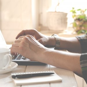 ​自己开干洗店多少钱 开个洗衣店要多少钱怎么样