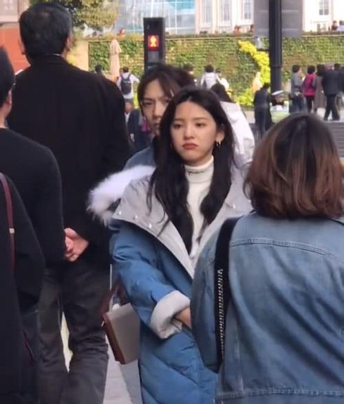 章若楠怎么火起来的家境怎么样 章若楠怎么成演员的是哪些店模特