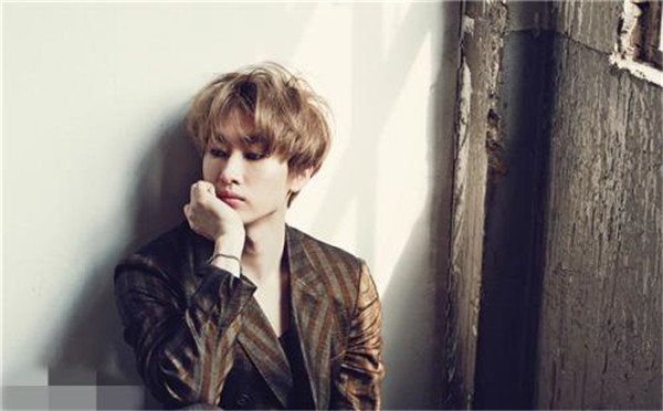 银赫iu照片事件真相分析交往过吗,银赫这几年被骂的原因怎么样了