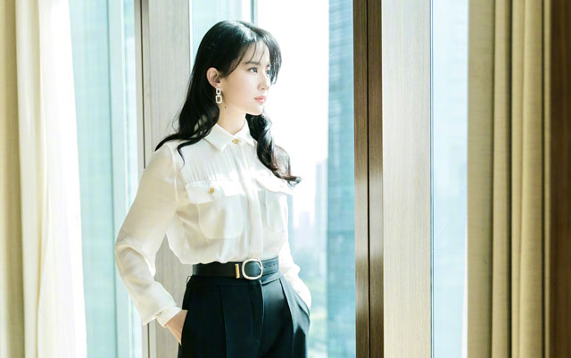 盘点演不了穷人的女明星（演不了穷人的女明星）