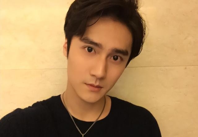 蒋劲夫个人资料简介（蒋劲夫退出娱乐圈近况如何）