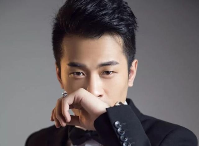 快手辛巴个人资料身价多少(一场直播赚一个亿)