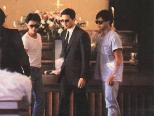 吴孟达扶灵人是谁（香港艺人葬礼扶灵故事）