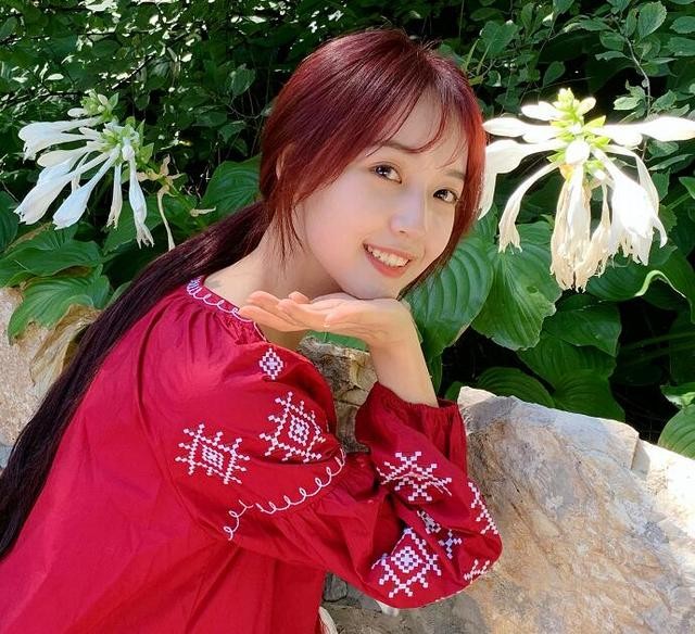 秦牛正威家庭背景（秦牛正威黑历史有哪些）