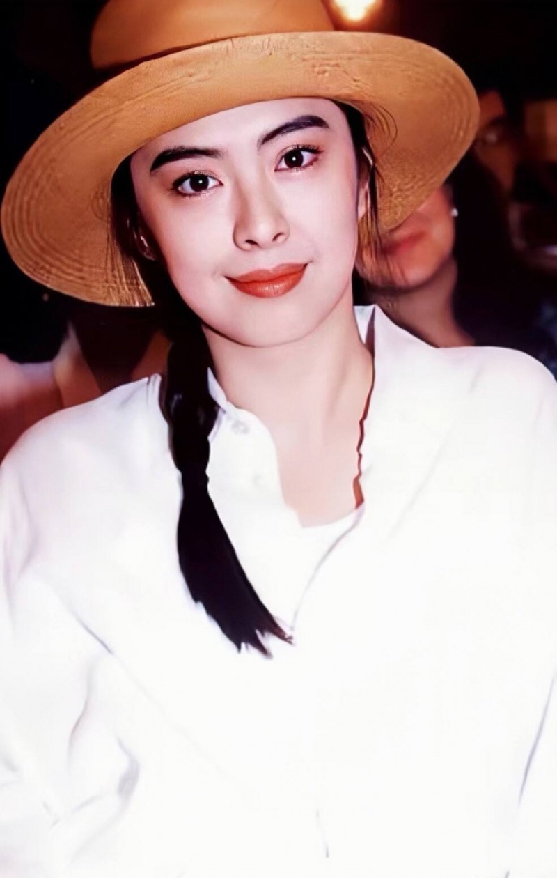 王祖蓝和王祖贤什么关系（影视美女王祖贤资料介绍）