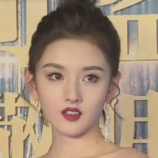 漂亮的女明星图片大全（明星美女头像合集）