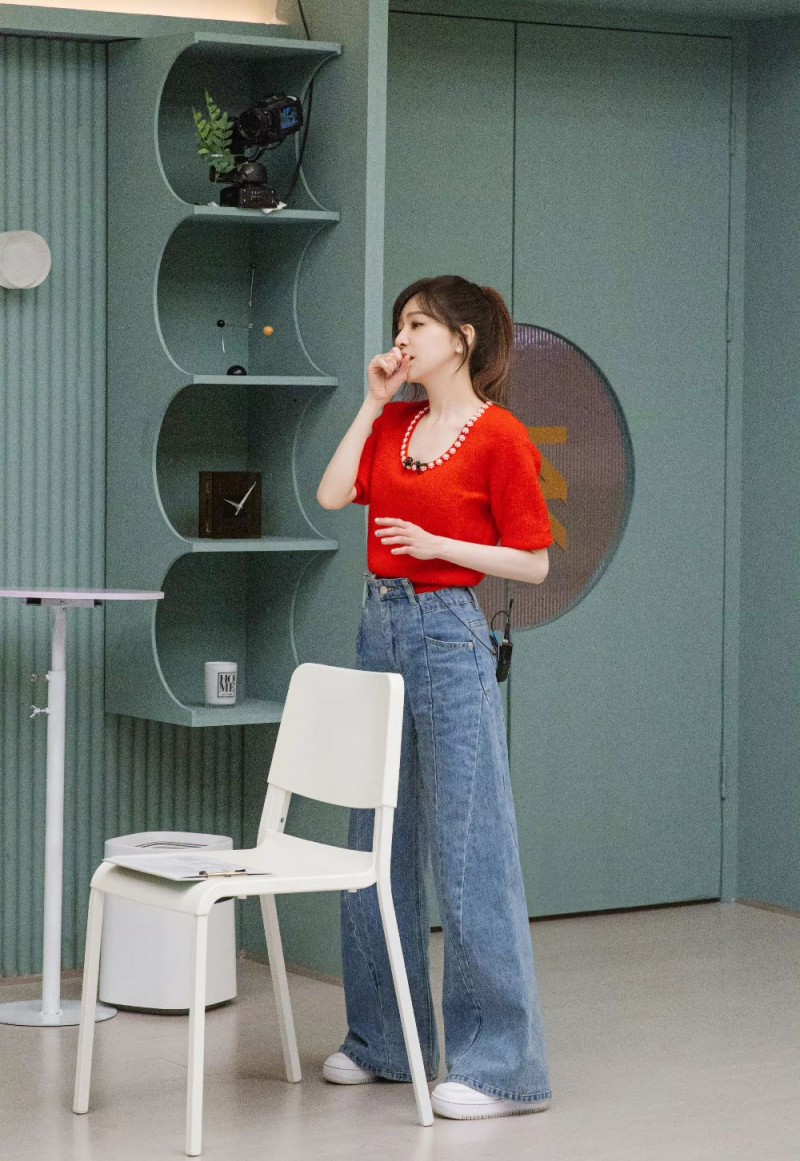 女歌手排行榜100名（网友自制流行女歌手段位图）