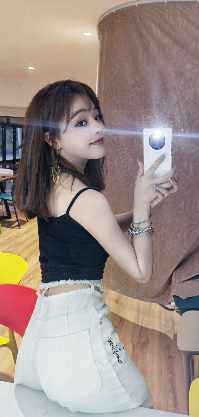 女歌手排行榜100名（网友自制流行女歌手段位图）