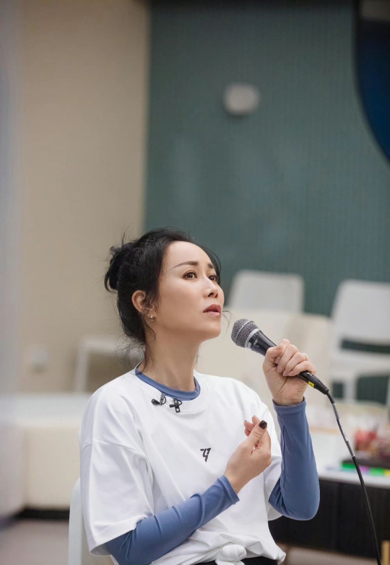 女歌手排行榜100名（网友自制流行女歌手段位图）