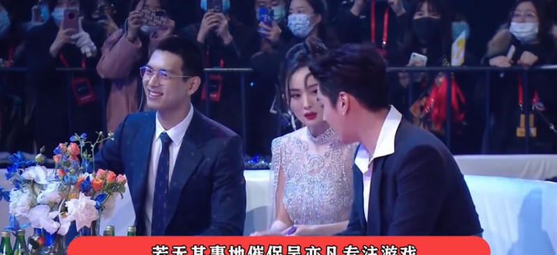 宫2杨幂介绍（赵丽颖示好杨幂被无视）