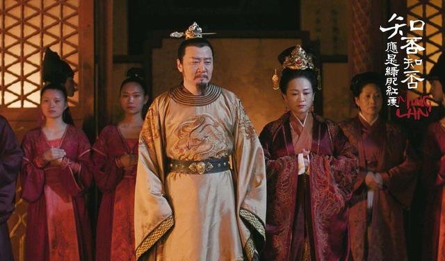 刘露出演的电视剧（刘路在火车站和工作人员起争执）