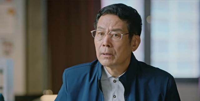 刘露出演的电视剧（刘路在火车站和工作人员起争执）