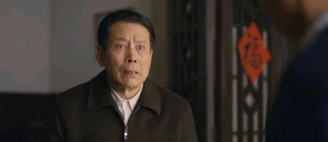 刘露出演的电视剧（刘路在火车站和工作人员起争执）