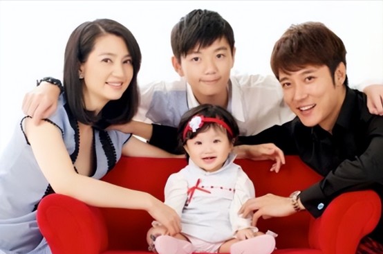 莫少聪洪欣电视剧（洪欣为谈恋爱放弃事业）