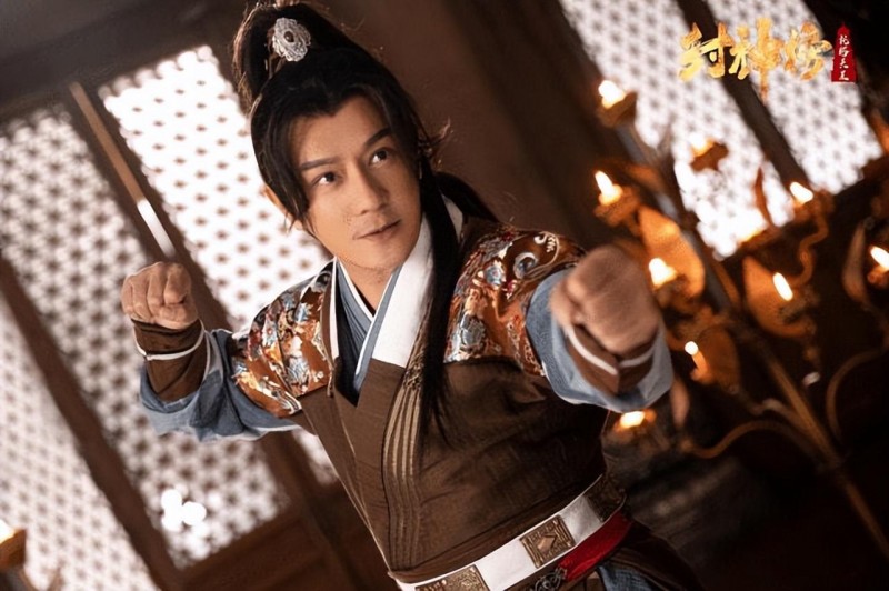 关于陈浩民的电视剧（53岁陈浩民还在做28岁的梦）