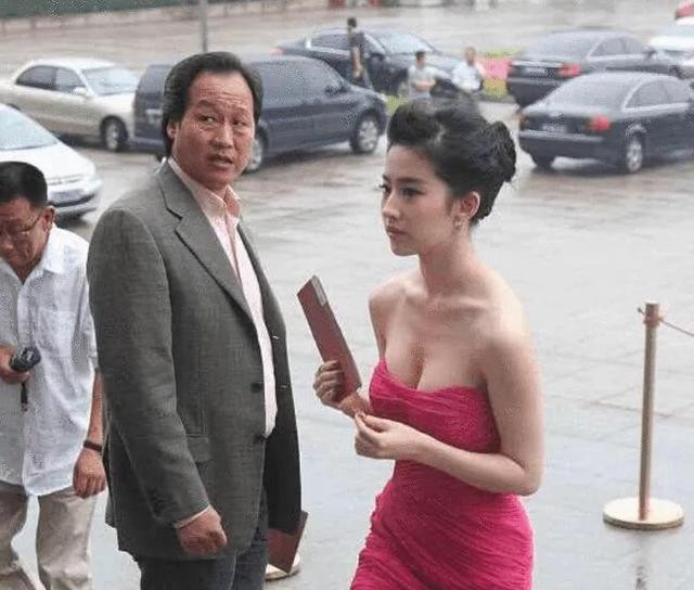 刘亦菲男友都有谁（刘亦菲的真假男友们）