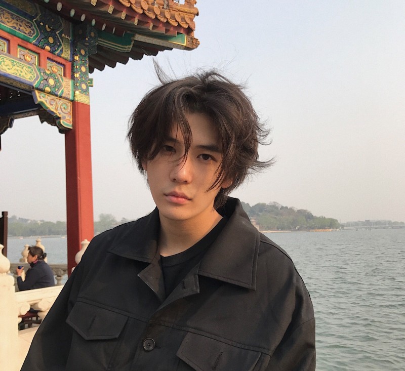 王安宇和向涵之分手了的图片（22岁鲜肉男星恋情曝光）