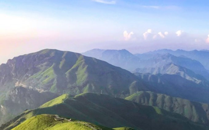 江西著名的旅游景点大全排名（江西著名旅游景点及其简介）