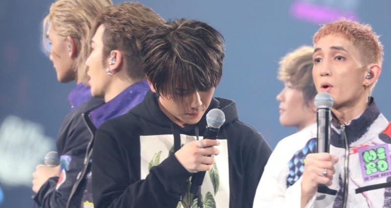 刘德华遭人身攻击（刘德华称赞香港天团竟遭羞辱）