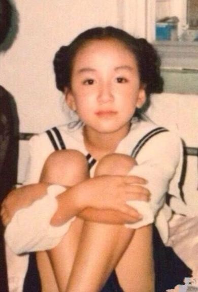 业内人士点评杨幂整容（杨幂整容动了下颚角）