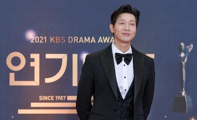 池贤宇和刘仁娜分手原因（池贤宇和刘仁娜演的电视剧是什么）