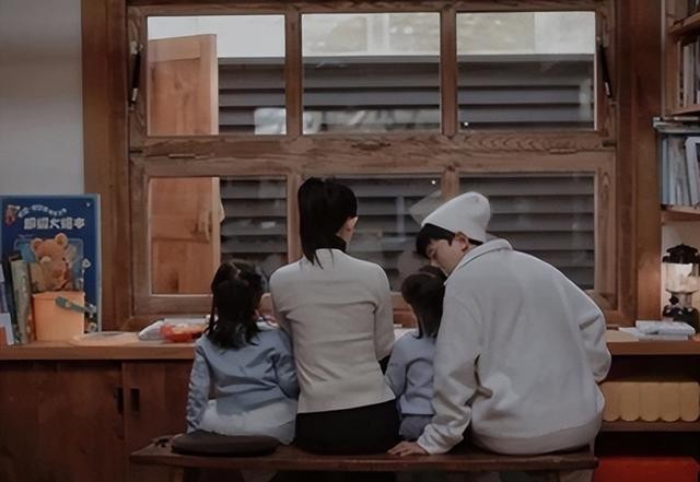 张杰谢娜图片高清（谢娜张杰幸福公开全家出游照）