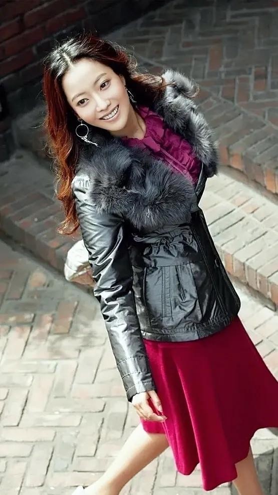 张杰谢娜图片高清（谢娜张杰幸福公开全家出游照）