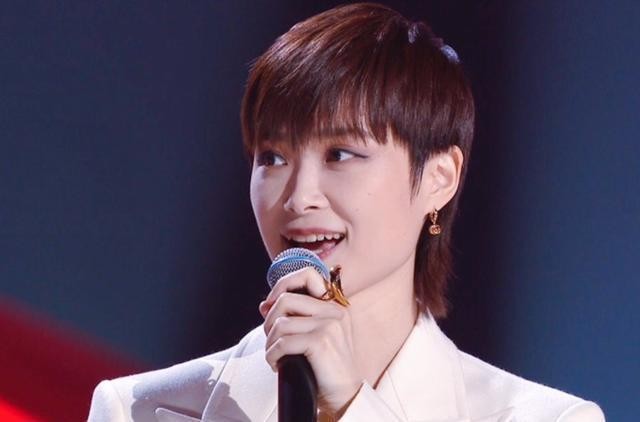 张含韵超级女声排名（“超女”第一二三四梯队都有哪些代表）