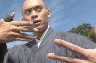 ​虚竹的降龙十八掌传给谁了(洪七公向虚竹学降龙十八掌) 有可能，时间上完全成立